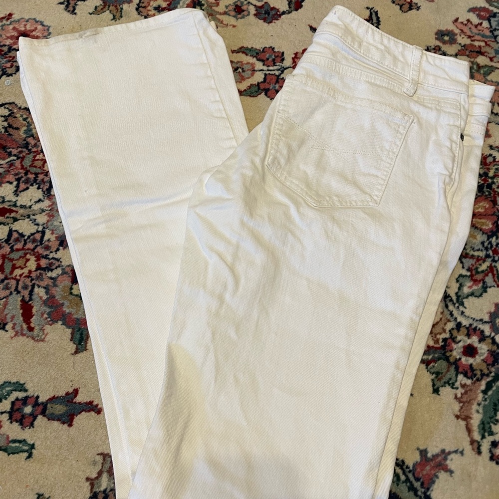 White gap jeans